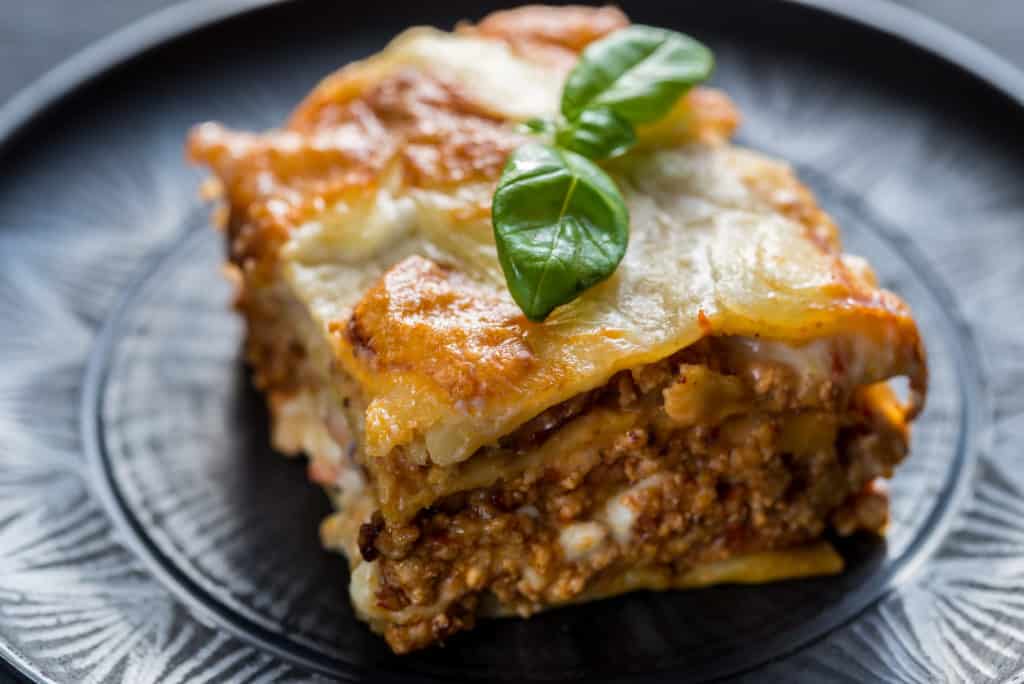 Easy Lasagna Recipe - A Classic Lasagna Recipe With Slow Cooker Cooking