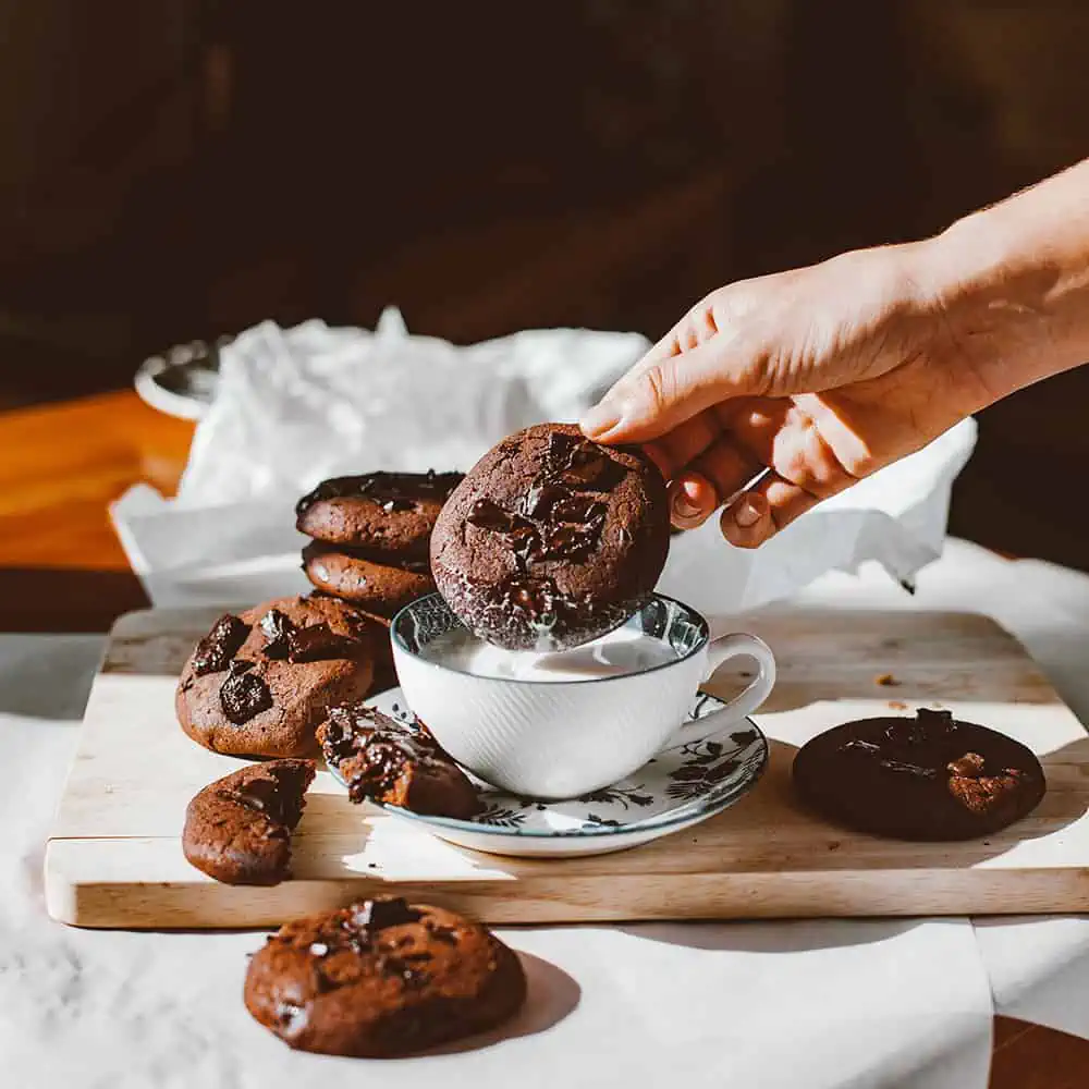brown butter sea salt chocolate chip cookies,browned butter chocolate chip cookies,perfect cookie recipe,soft chewy cookies